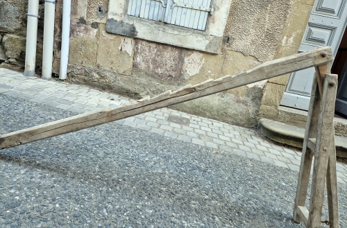 2025 14 août Cric antique 002.jpg