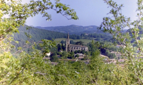 Saint-Pierre Mai 2003.jpg