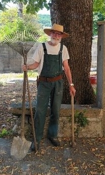 l’outil en main en terre privilégiée