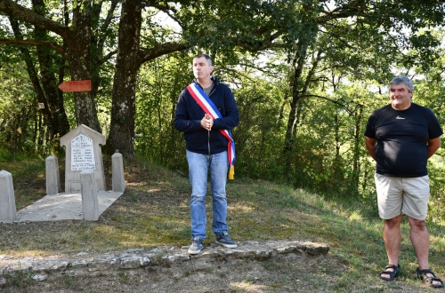 stèle du col de la flotte