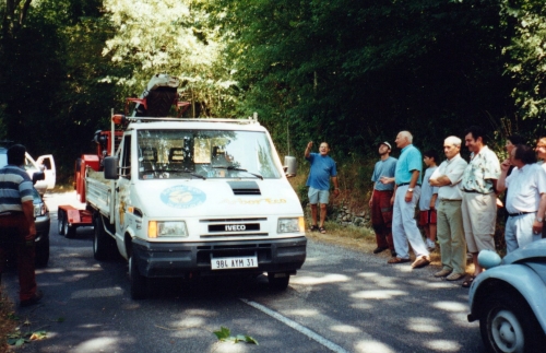 2004 Platanes menacés juillet 003.jpg