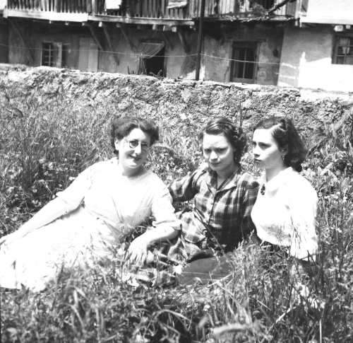 Paule Ginès, Dédé Mazon, Josette Caux.jpg
