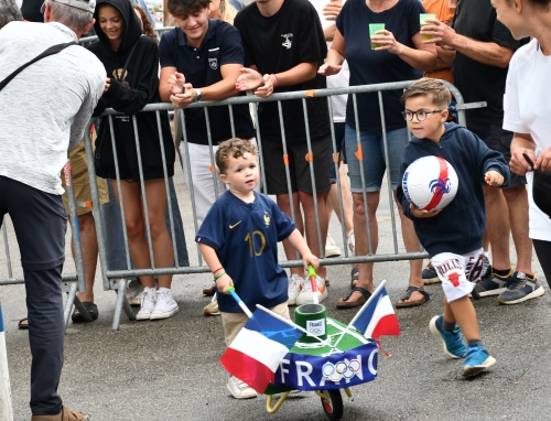 fêtes du cazal,course à la brouette