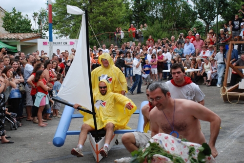 fêtes du cazal,course à la brouette