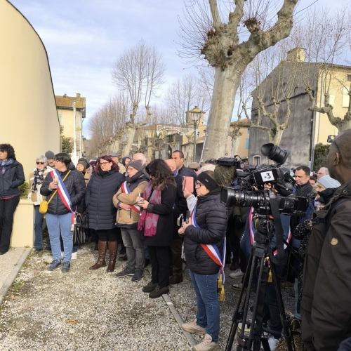 MANIF ELUS 09 DNC 2.jpg