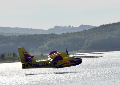incendie col de campérié,canadairs