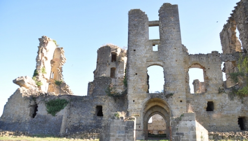 château de lagarde,médiévales