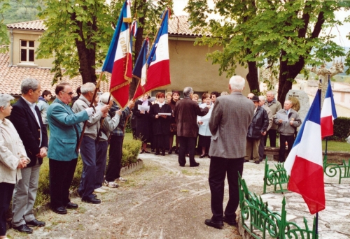 2004 8 mai 1945 002.jpg