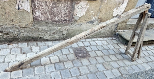 2025 14 août Cric antique 003.jpg